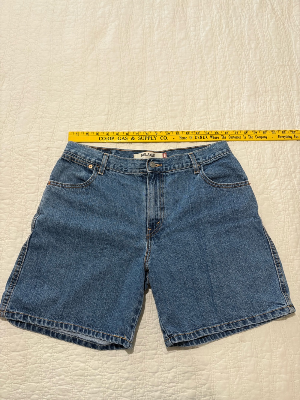 Levi's Relaxed Women's Denim Jean Shorts Size 12